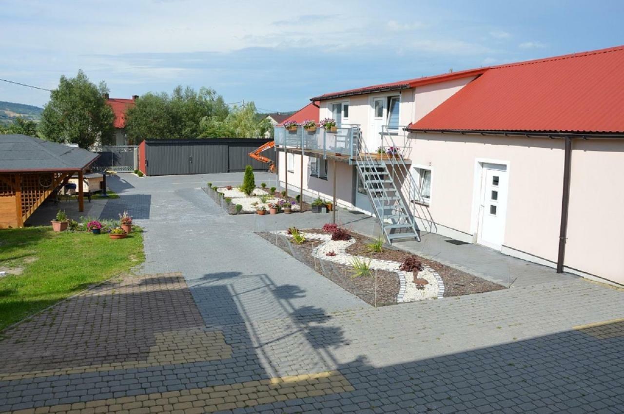 Agroturystka Na Polanie Apartment Swieta Katarzyna  Ngoại thất bức ảnh